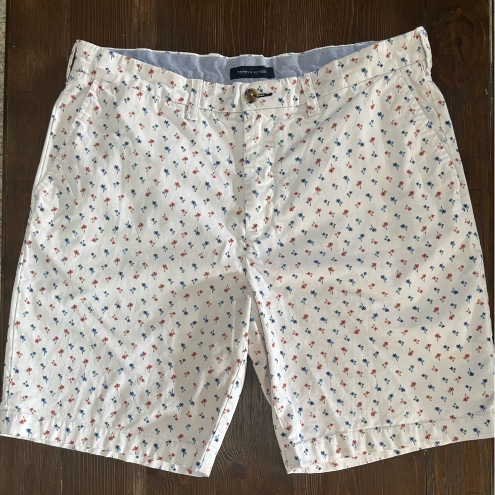 TOMMY HILFIGER MENS WHITE PALM TREE CHINO CASUAL GOLF ATHLEISURE SHORTS SZ 36